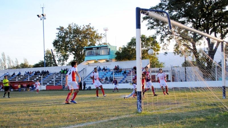 Obreros y Villa Dolores los vencedores del viernes 2-1