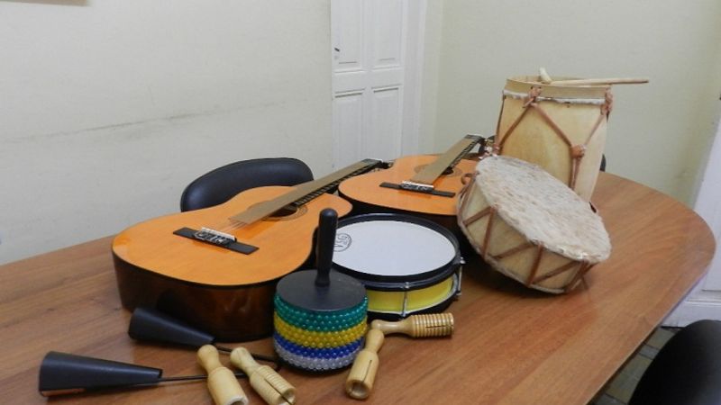 Entrega de instrumentos para fomentar el desarrollo musical 