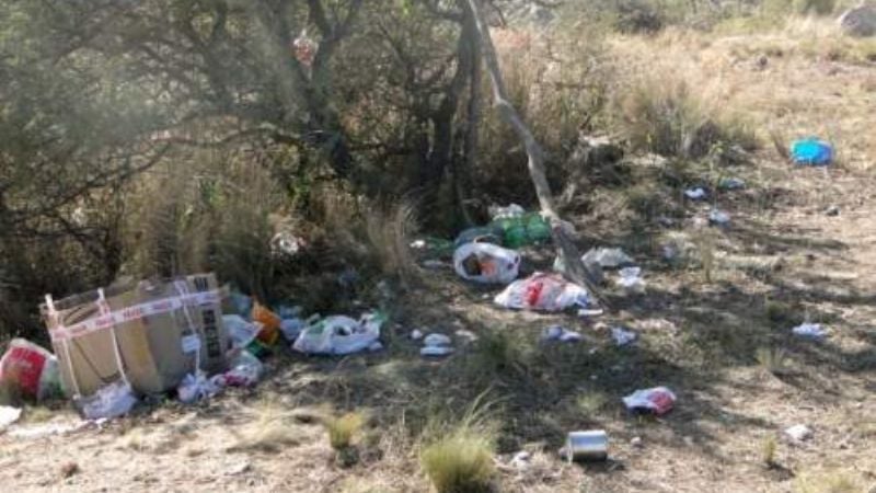 Lector \"furioso\" por la basura después del Rally