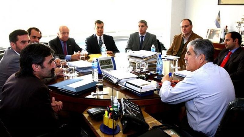 Acuerdo con empresas mineras para la sustitución de importaciones