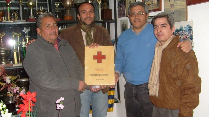 Colaboración para el club Juventud Unida de Santa Rosa