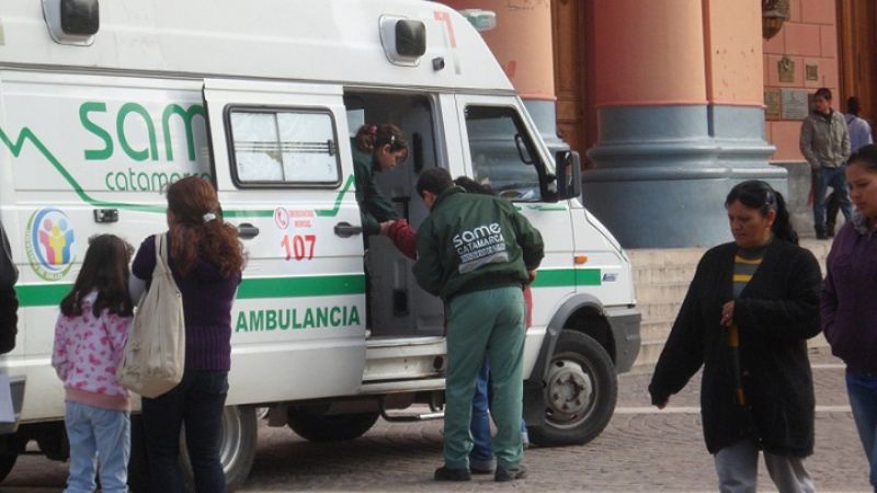 Mujer se cayó al ingreso de la Catedral