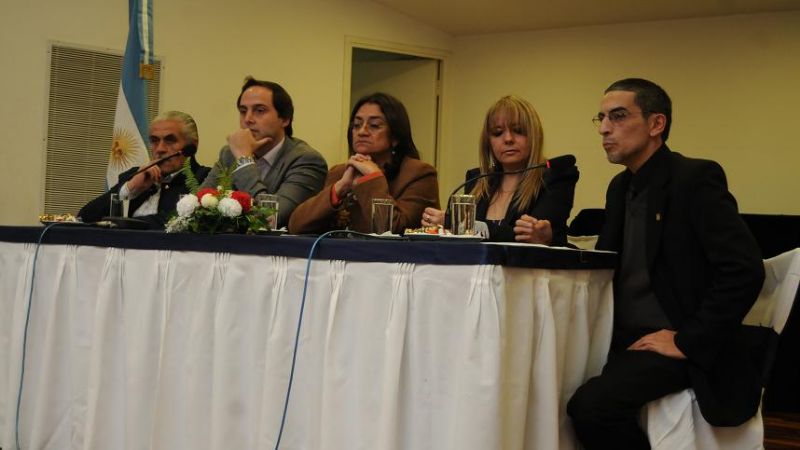 Corpacci y Mera presentaron Instituto de Formación y Gestión Pública