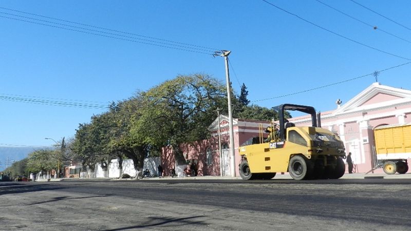 Mejora de la fachada del Cementerio Municipal y repavimentación