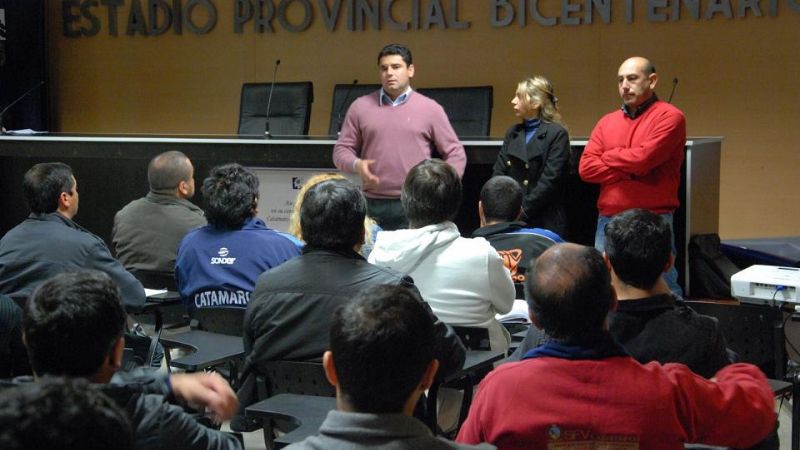 Productiva reunión con Directores de Deportes del Interior