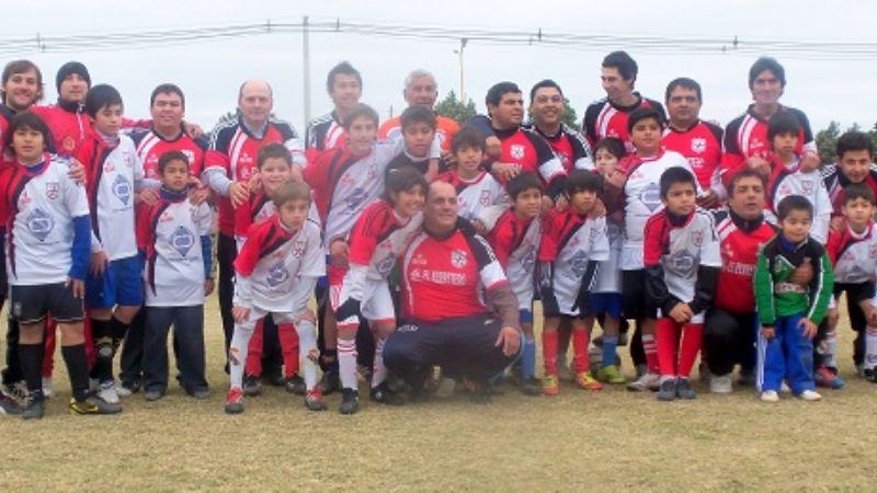 Festejo del “Día del Padre” en la Escuela “Soy de River”