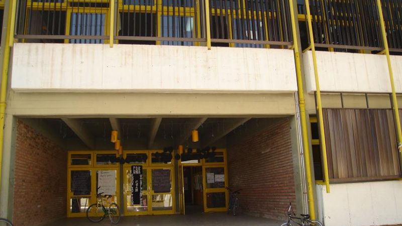 Hace más de un mes que chicos de la Escuela Normal no reciben copa de leche