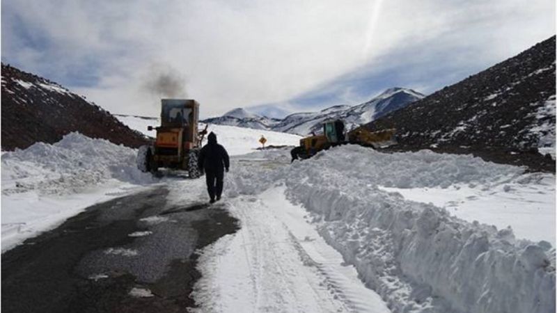 Por nieve, el Paso de San Francisco está intransitable