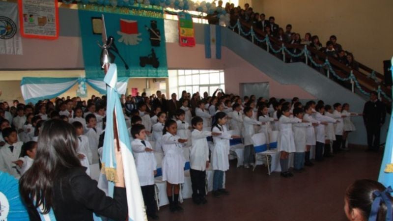 Emotivo acto de Promesa a la Constitución Nacional