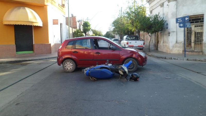 Accidente en calle Rojas y Sarmiento