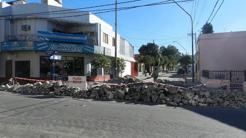 Construcción de badenes de cruce en la Capital