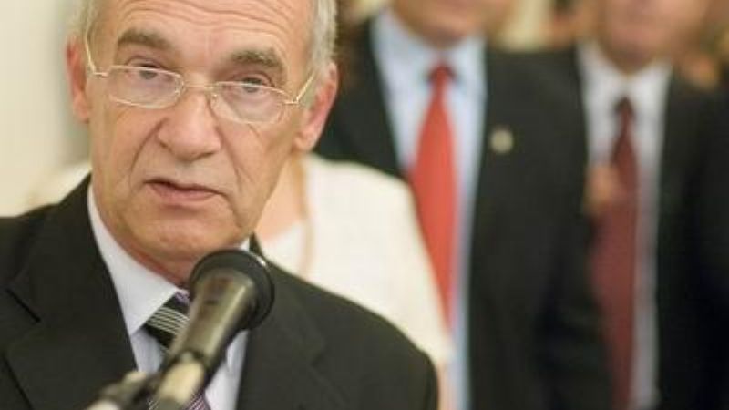 Marcolli iría con VOS