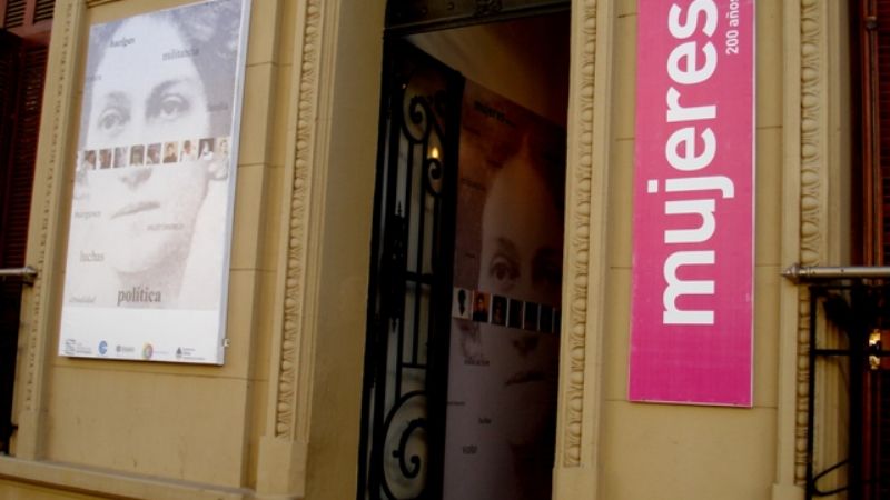 Muestra “Mujeres 200 años”: visitas guiadas para escuelas