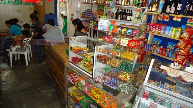 Roban un maxi kiosco frente la plaza de Fiambalá