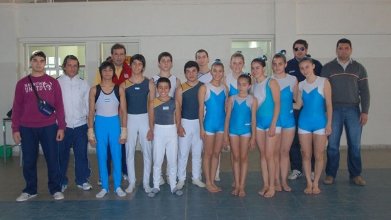 Muestra de gimnasia artística en el Polideportivo Norte