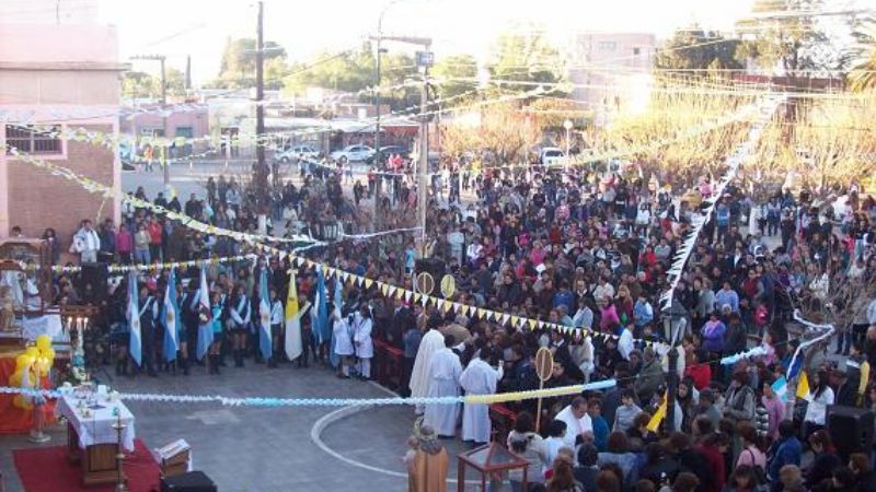 Cientos de fieles festejaron a San Juan Bautista Niño en Tinogasta