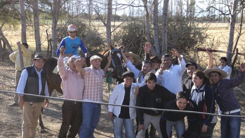 Lázaro Chaile se quedó con dos premios en las carreras cuadreras