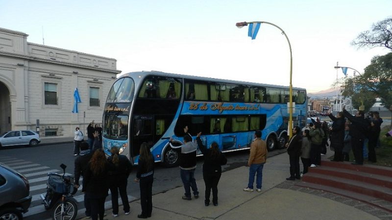 Alumnos de la escuela El Principito rumbo a Rosario