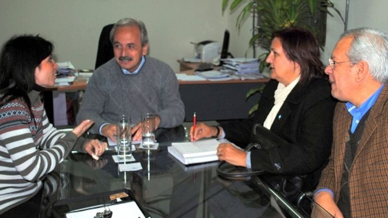 El ministro Molina recibió a los legisladores nacionales