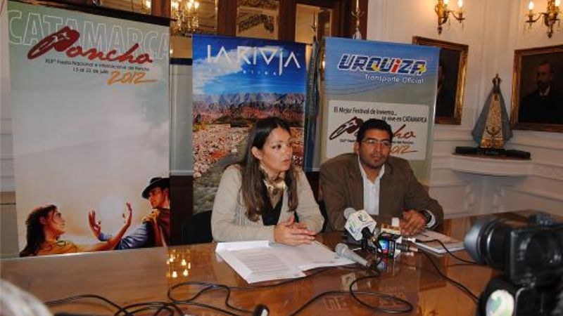 Se presentó el “Poncho 2012” en La Rioja