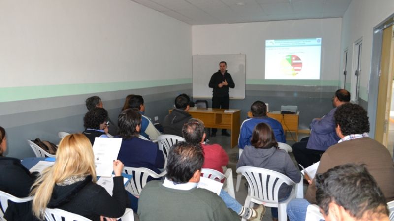 Capacitan a la Policía Minera  