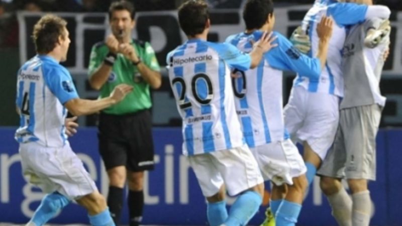Racing también festejó por penales y ahora enfrenta a Boca