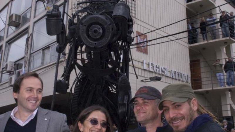 Se inauguró obra de Felipe Varela en la Legislatura