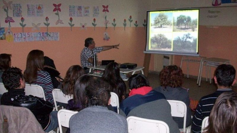 Charlas de flora y fauna en el “1° Encuentro de los pueblos hermanos”