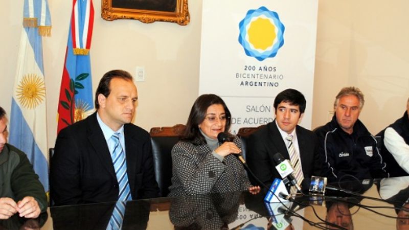 La gobernadora vaticinó que el Rally del Poncho “será una fiesta”