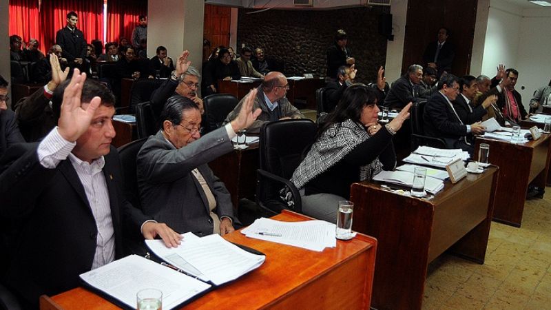 Senadores sesionaron y aprobaron varios proyectos
