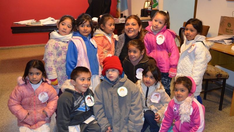 La intendenta de Valle Viejo recibió alumnos de Sumalao