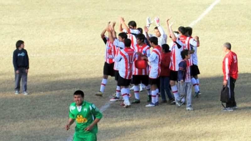 “Tesho” imparable; Villa Cubas se recuperó y volvió a prenderse