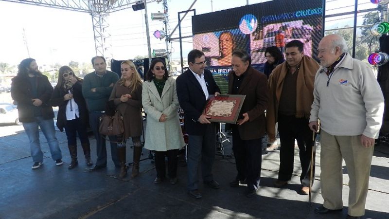 Una multitud festejó la Independencia en la Plaza de Choya  