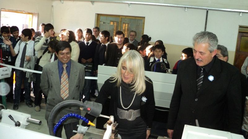 “Me voy sorprendida y gratificada por la escuela técnica de Santa María”