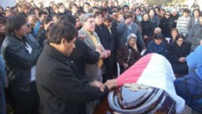 Multitudinaria despedida a Fanny Salva  