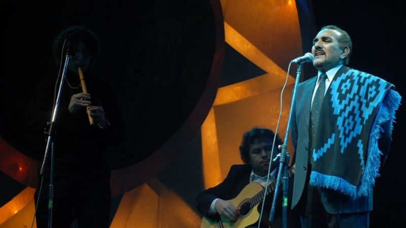 Trifulca de cantores del poncho estalla en facebook