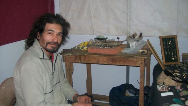 Los artesanos le dan vida al Poncho 2012