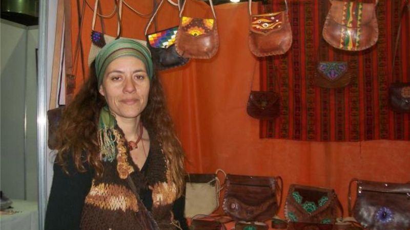 Los artesanos le dan vida al Poncho 2012