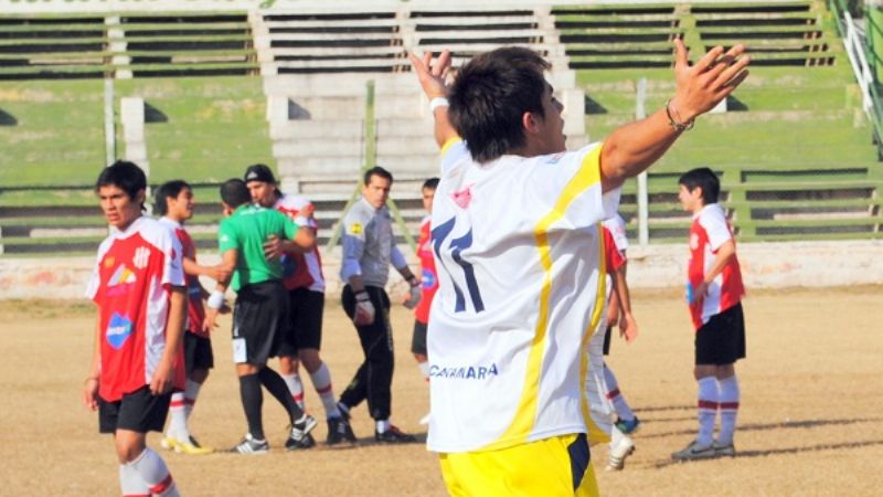 “Poli” venció 2-0 a Villa Cubas y ahora define con el “Santo”