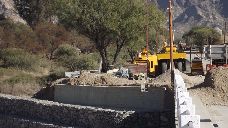 Continúan los trabajos en las calles de la ciudad de Santa María