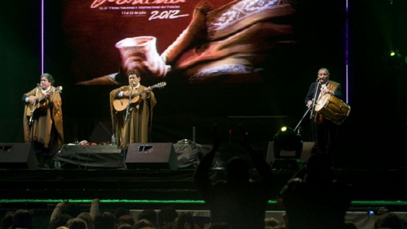 Los Manseros Santiagueños convocaron al baile