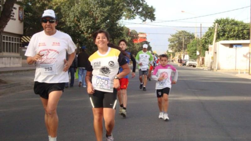 Presencia de atletas en la Fiesta del Poncho