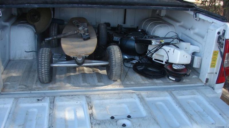 En varios allanamientos, secuestran droga y elementos 