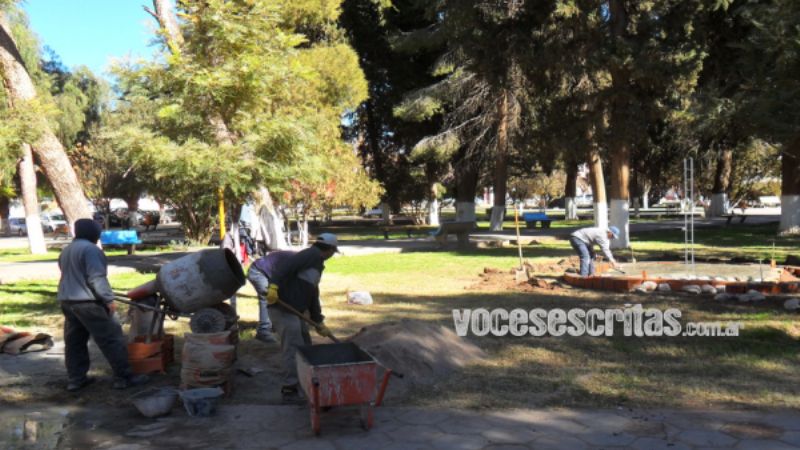 En Tinogasta construyen un monumento a Eva Perón