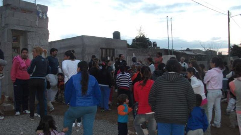 Nueva visita al barrio La Esperanza