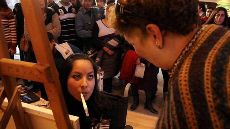 Continúan las actividades en el stand de Senadores