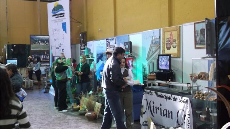 Fusionando y reciclando, ilusiones y esperanzas, con madera y metal