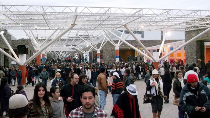 380 mil personas visitaron la Fiesta del Poncho
