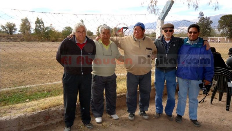 Una leyenda del fútbol fiambalense visitó su antiguo club