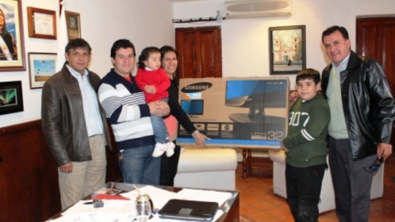 La familia Soto León, de Quilmes, se llevó el LCD  